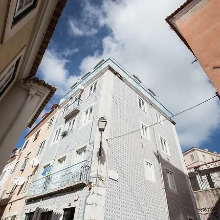 Sunny Mouraria Lisboa